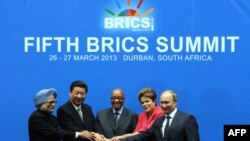 Лидеры стран BRICS на саммите в Дурбане (ЮАР) в марте 2013 года