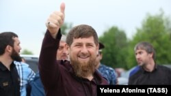 Глава Чечни Рамзан Кадыров любит своих друзей и родственников